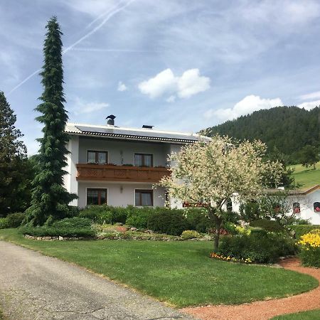 Sonnwiesen Strasse 1/85 Ferndorf Buitenkant foto